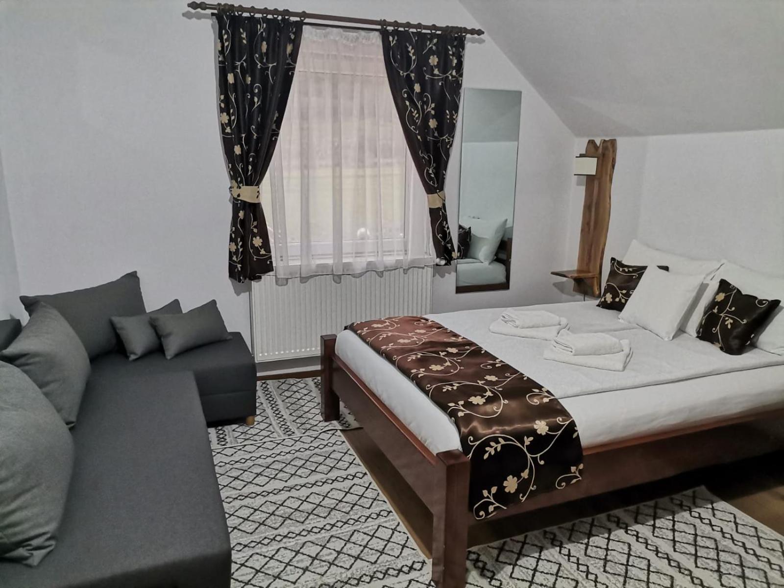Dio Vendeghaz Hotel เปรอิด ภายนอก รูปภาพ